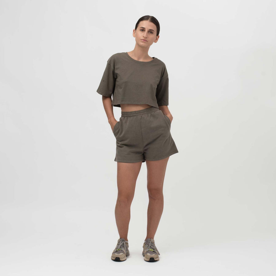 Womens organic cotton essential shorts green