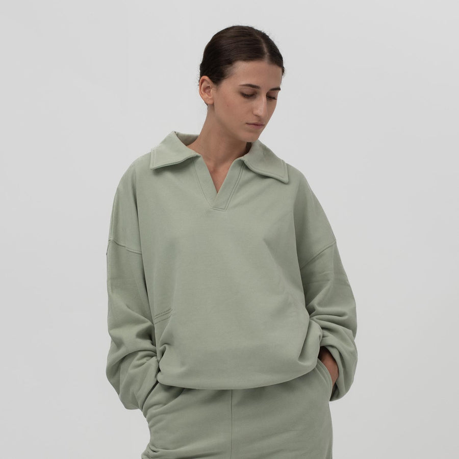 Essential sweatshirt sage sustainable organic cotton